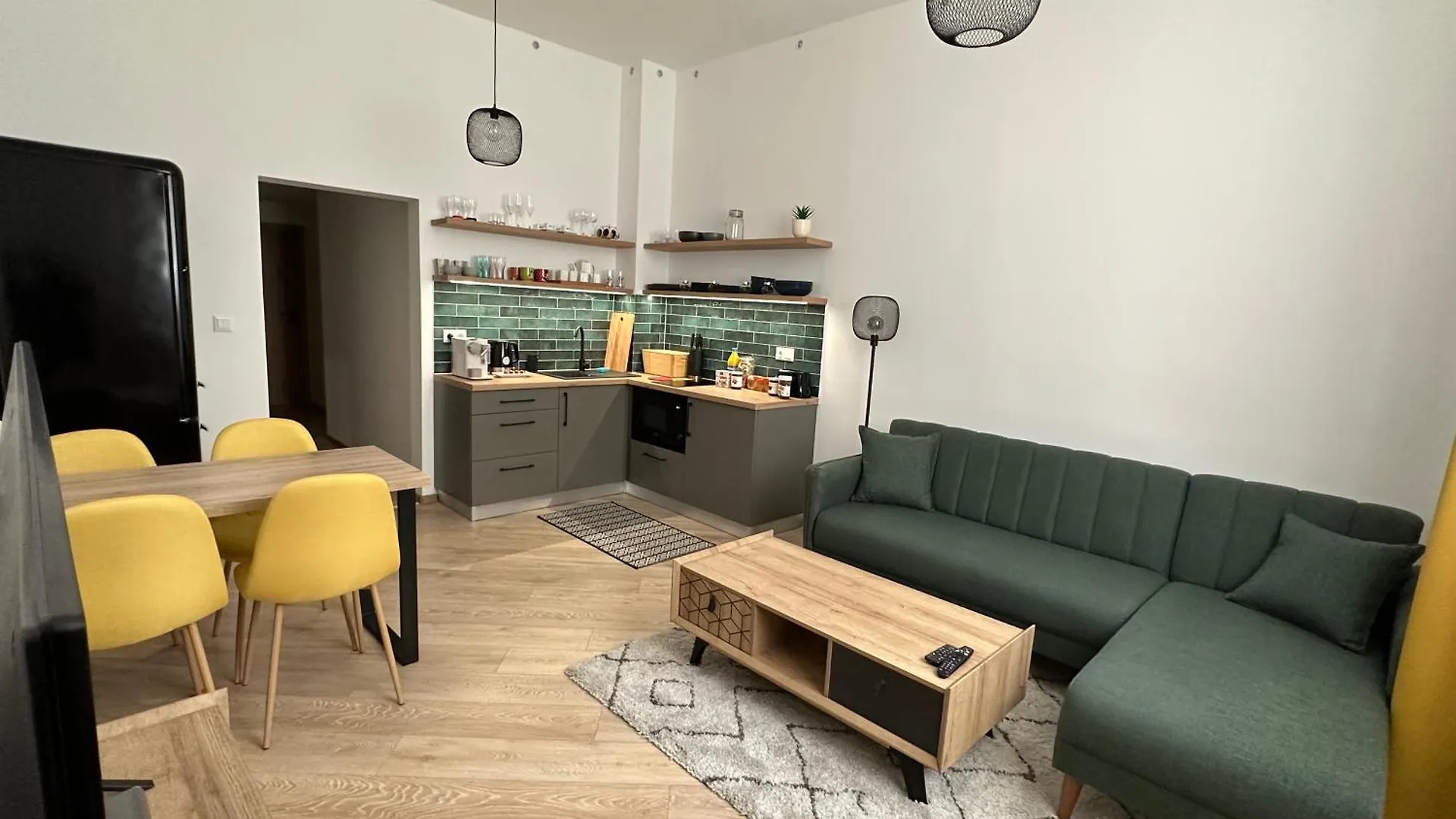 פראג Modern Apartment In The Heart Of Vrsovice צ'כיה