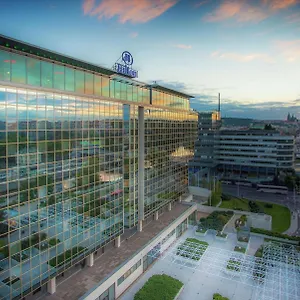 5* Ξενοδοχείο Hilton