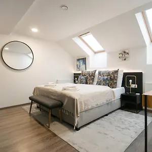 Coru House Прага