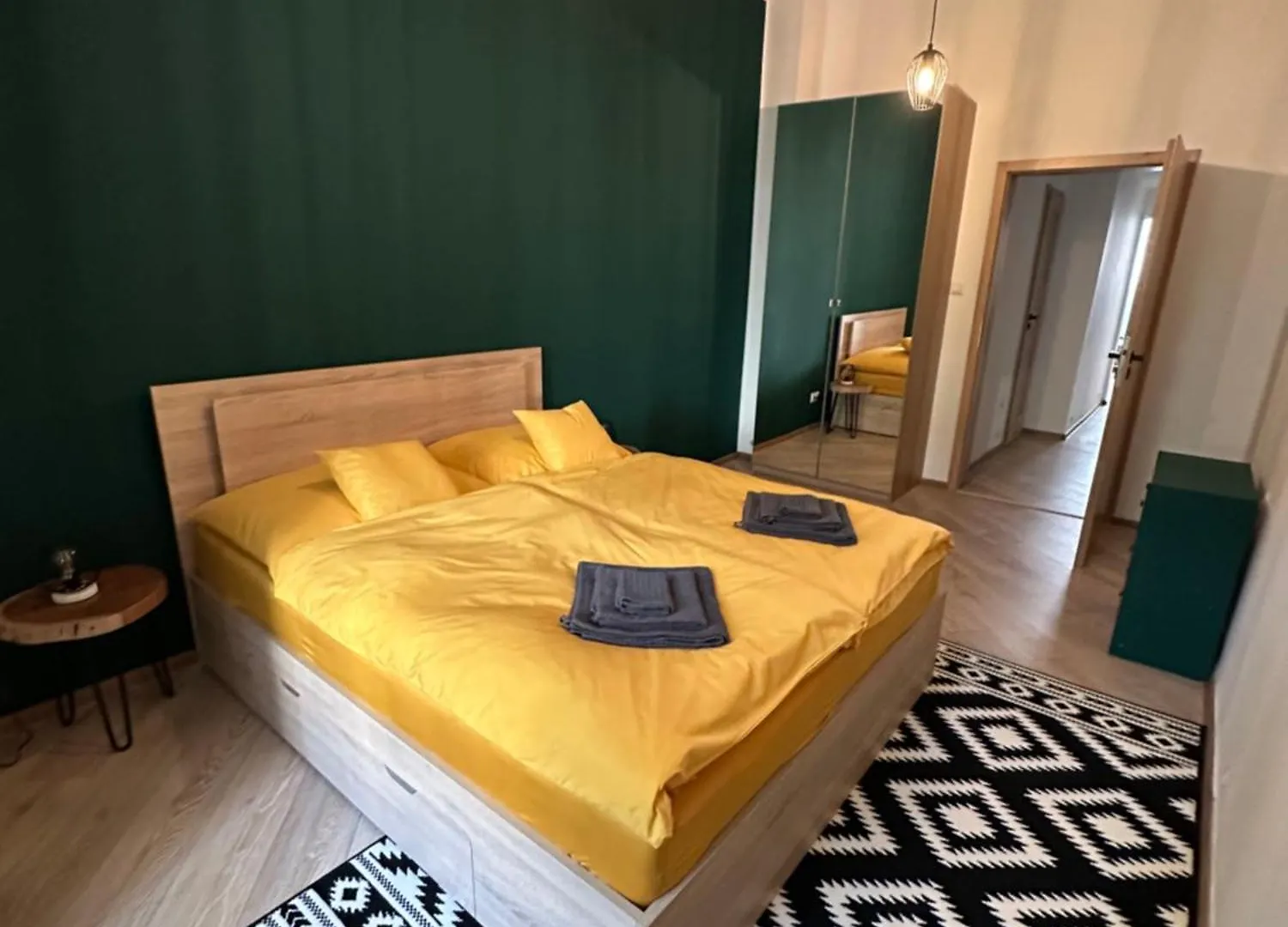 Modern Apartment In The Heart Of Vrsovice Prague