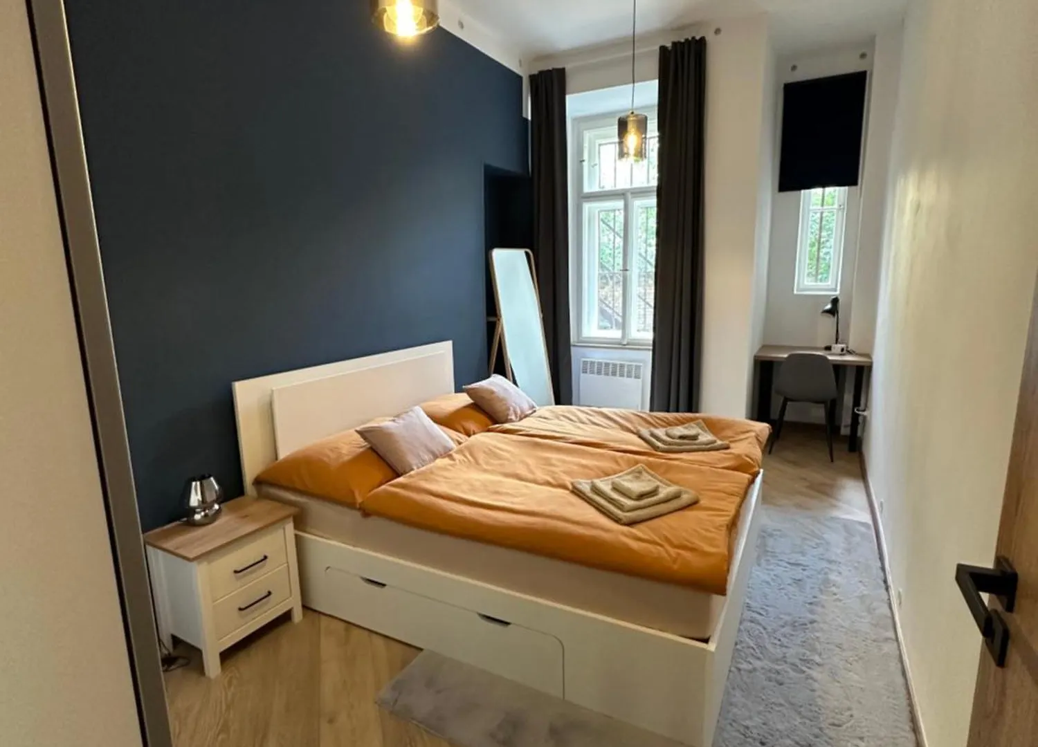 Modern Apartment In The Heart Of Vrsovice Prague