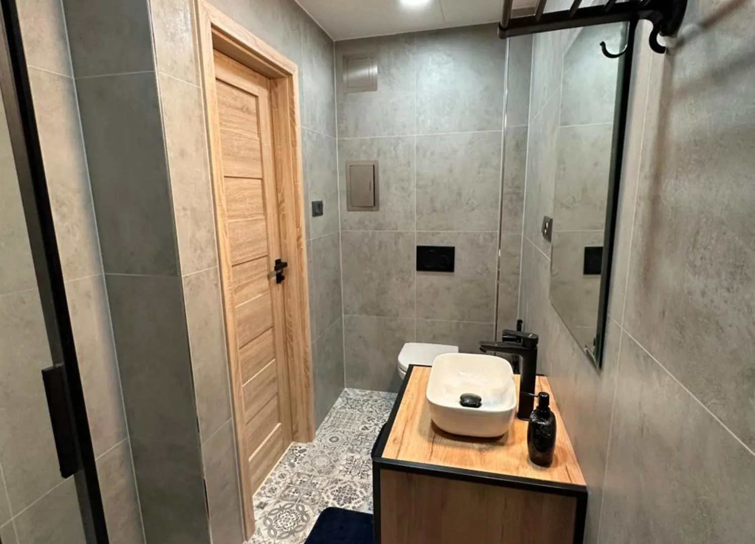 Modern Apartment In The Heart Of Vrsovice Prague