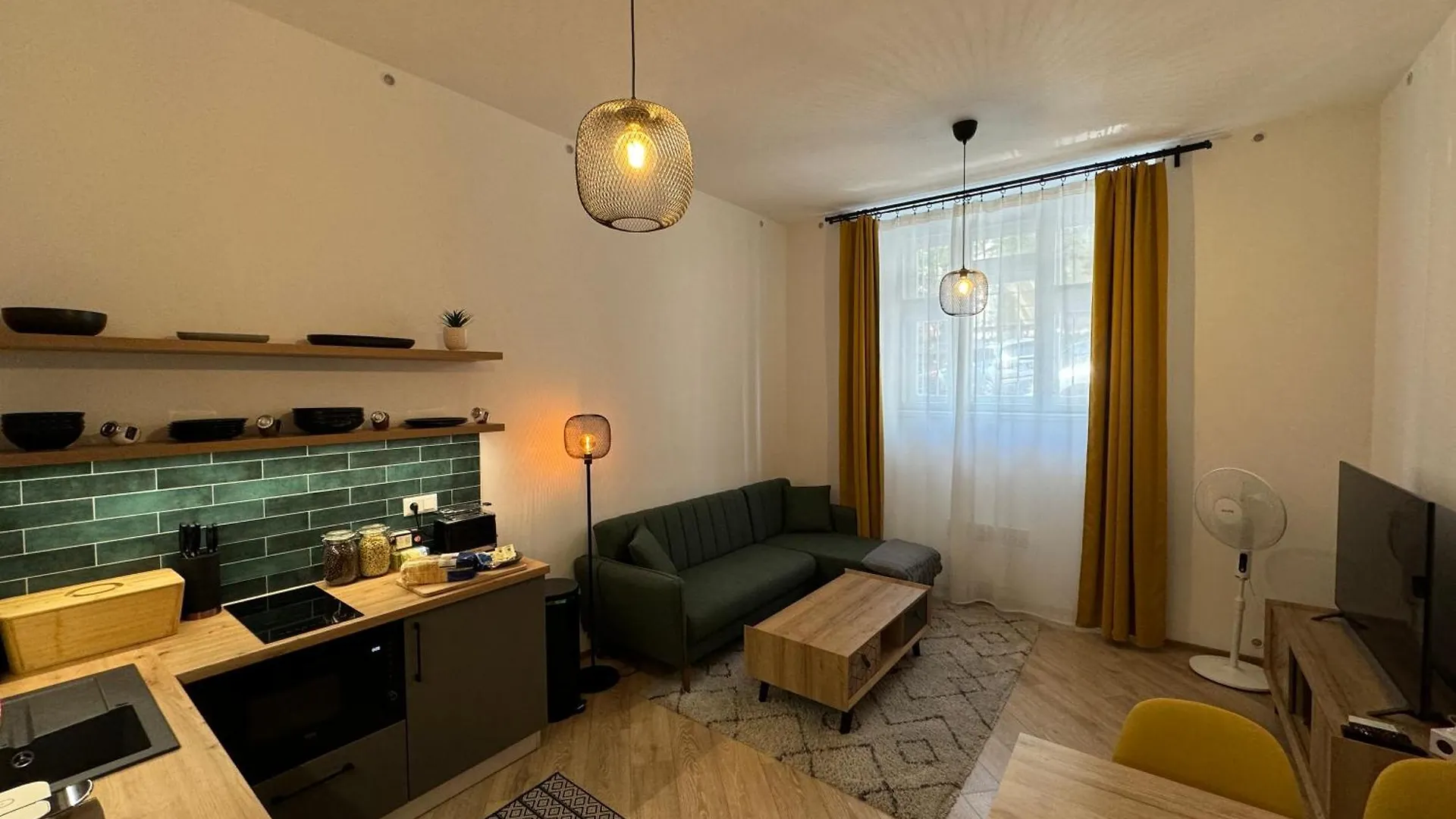 Modern Apartment In The Heart Of Vrsovice Prague